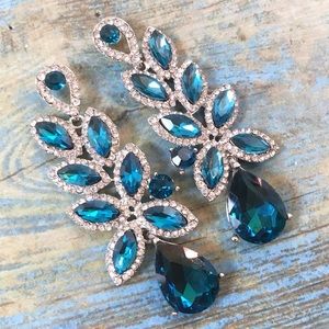 Cherryl’s Jewelry - Crystal Chandelier Event Earrings Cherryl’s Jewelry - Crystal Chandelier Event Earrings